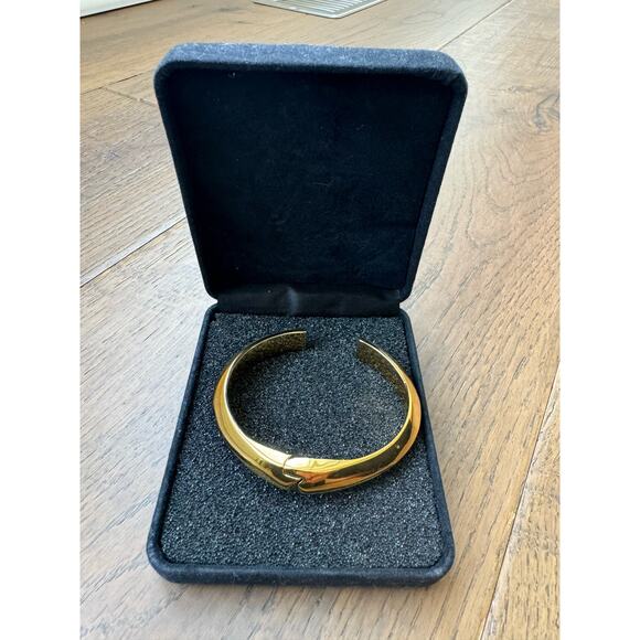 Kate Spade New York Raise The Bar Shiny Cuff Hinged Gold Tone Bracelet with Box - Picture 6 of 9